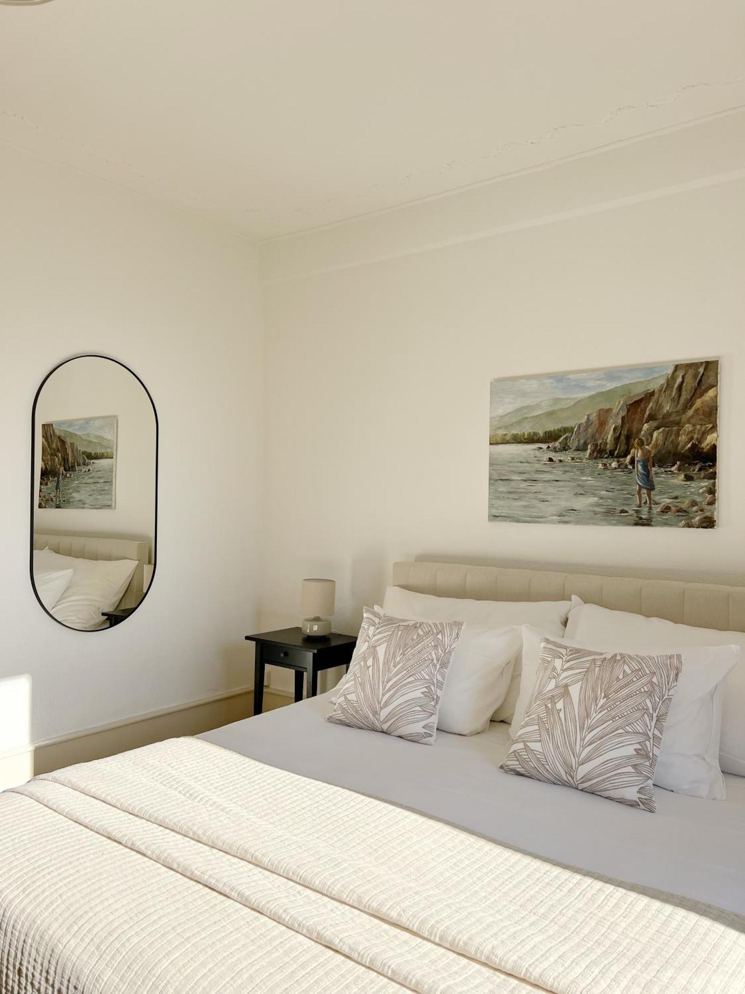 Montreux Riviera Suite Waterfront 3 Bedrooms Private Parking ภายนอก รูปภาพ